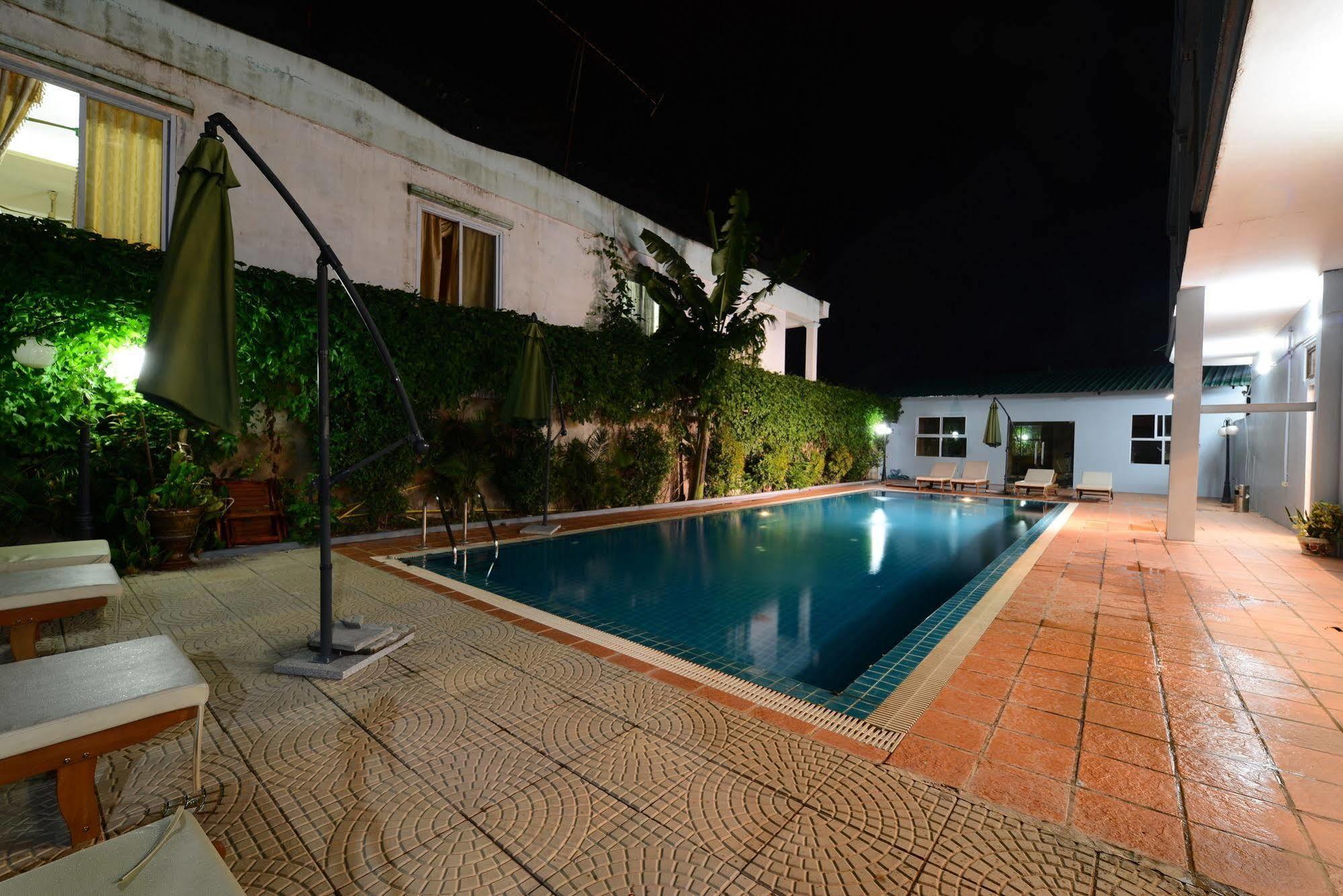 Vientiane Golden Sun Hotel Екстериор снимка