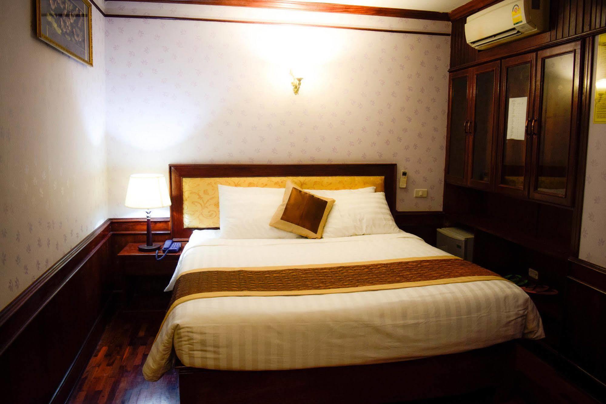 Vientiane Golden Sun Hotel Екстериор снимка