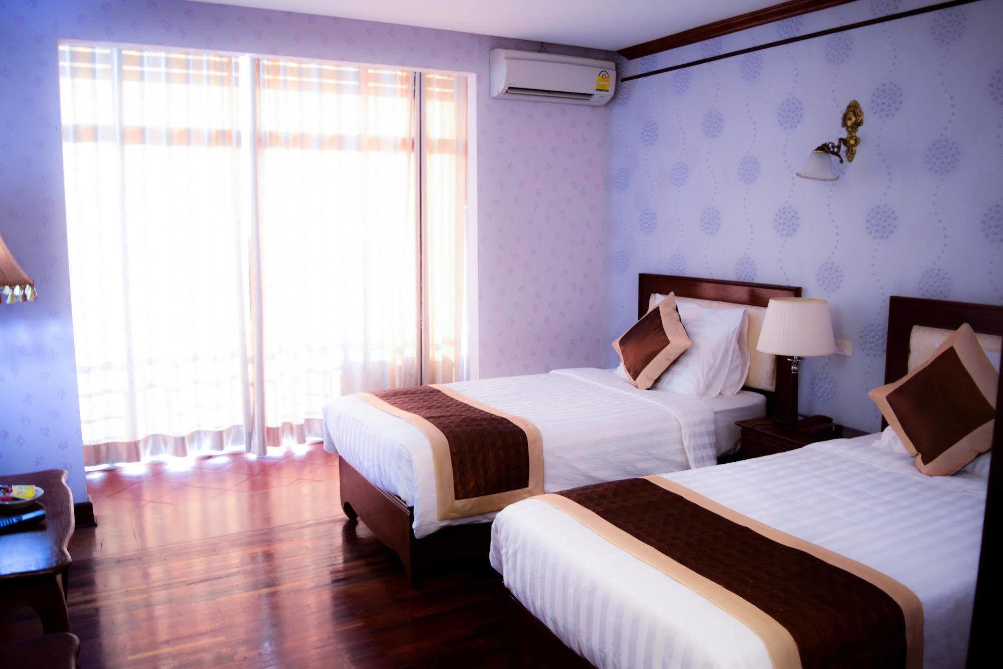 Vientiane Golden Sun Hotel Екстериор снимка